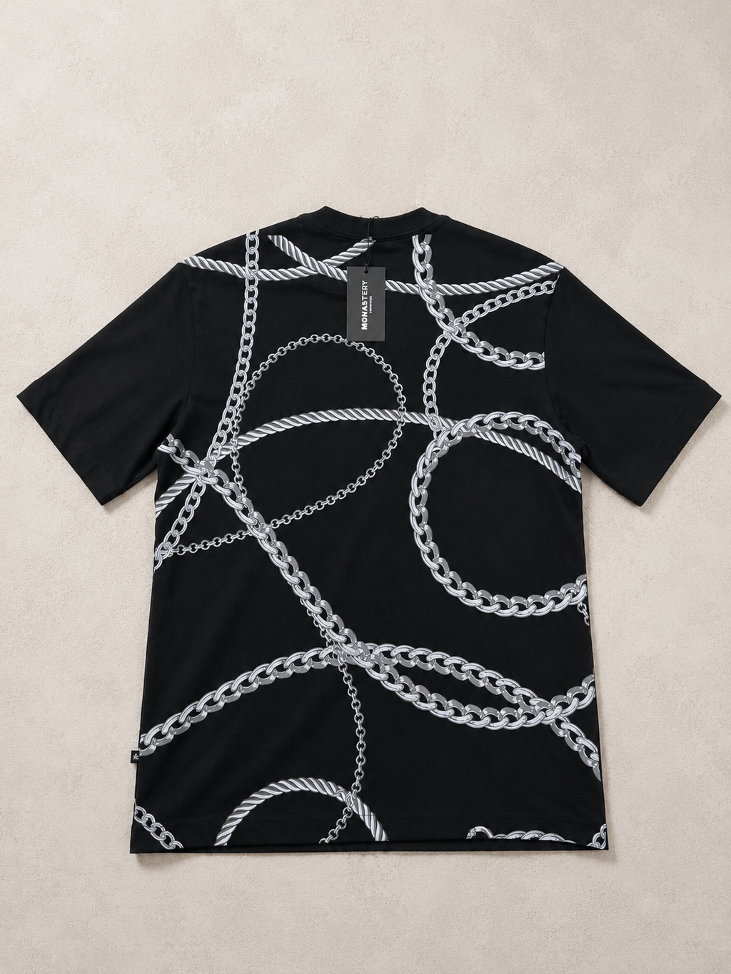 Camiseta negra monastery