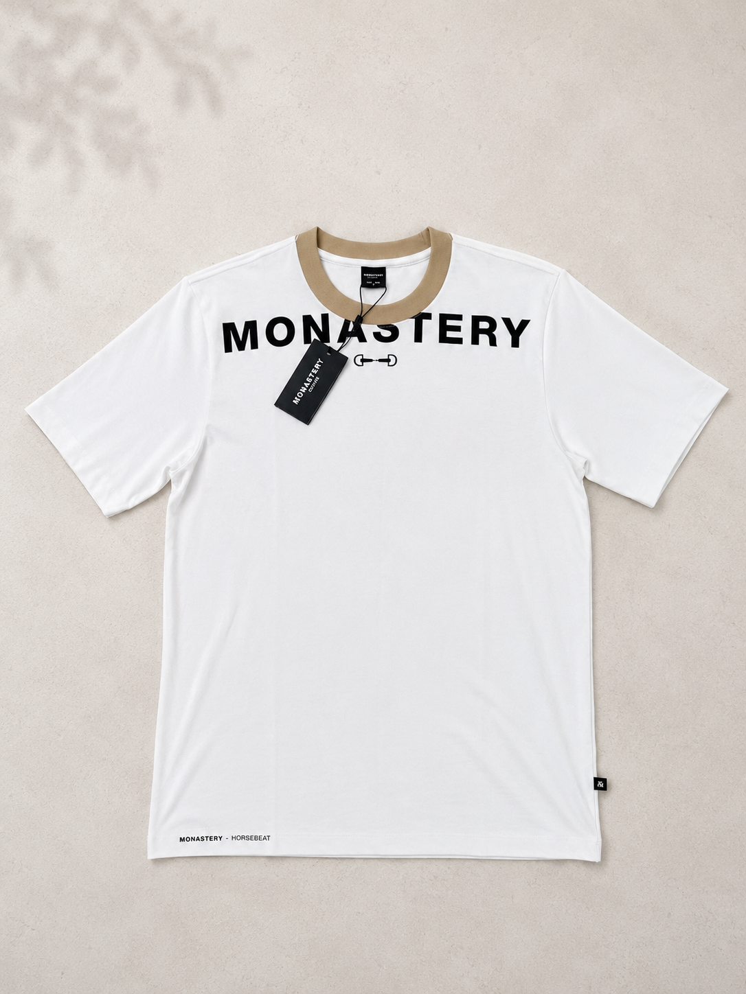 Camiseta blanca monastery