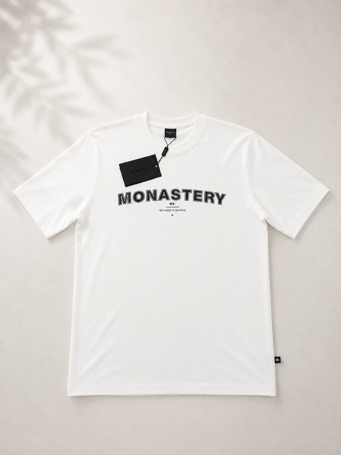 Camiseta monastery blanca