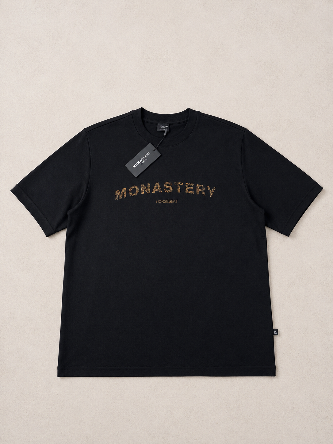 Camiseta negra monastery oversized