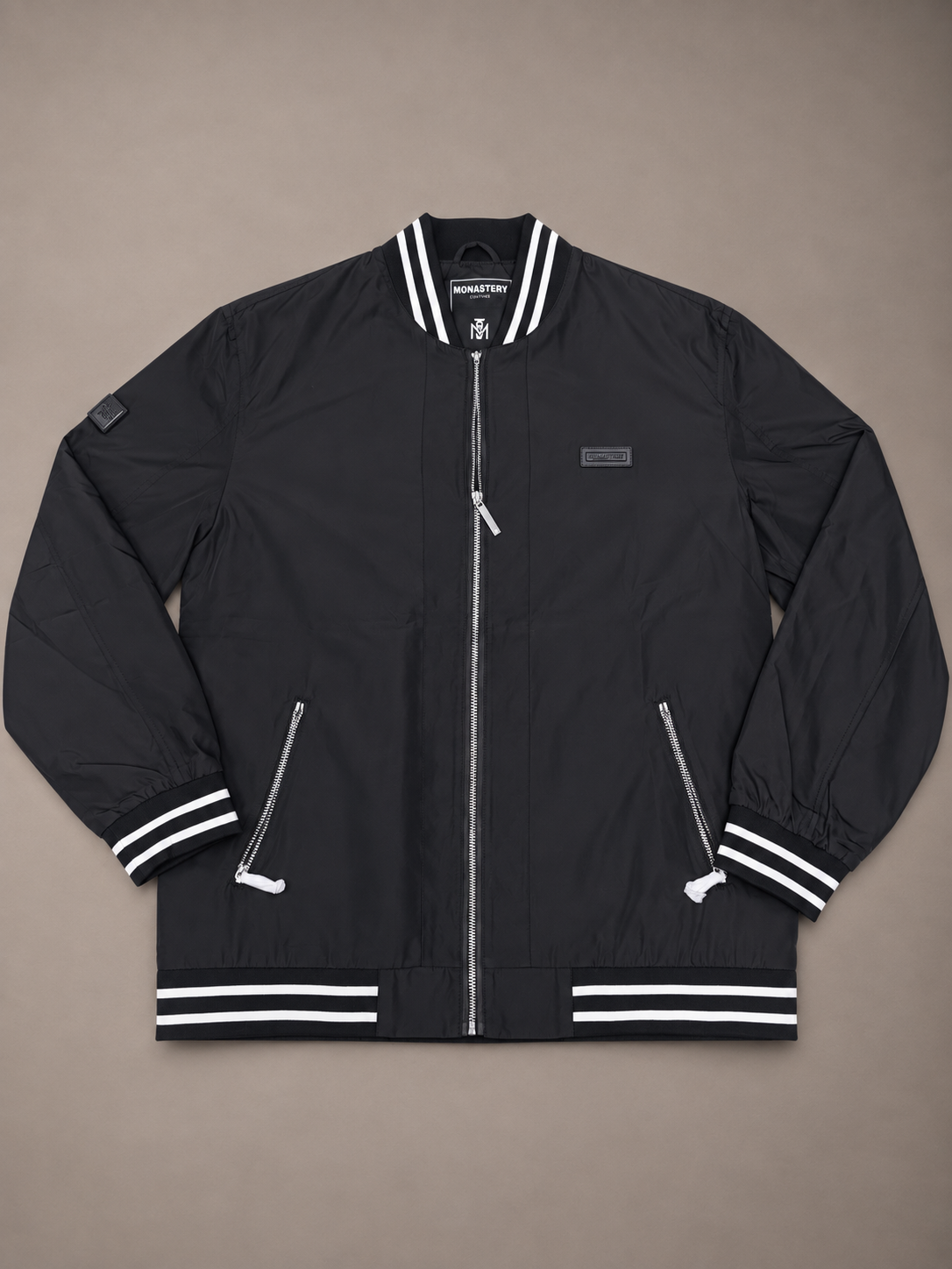 Chaqueta bomber negra Monastery